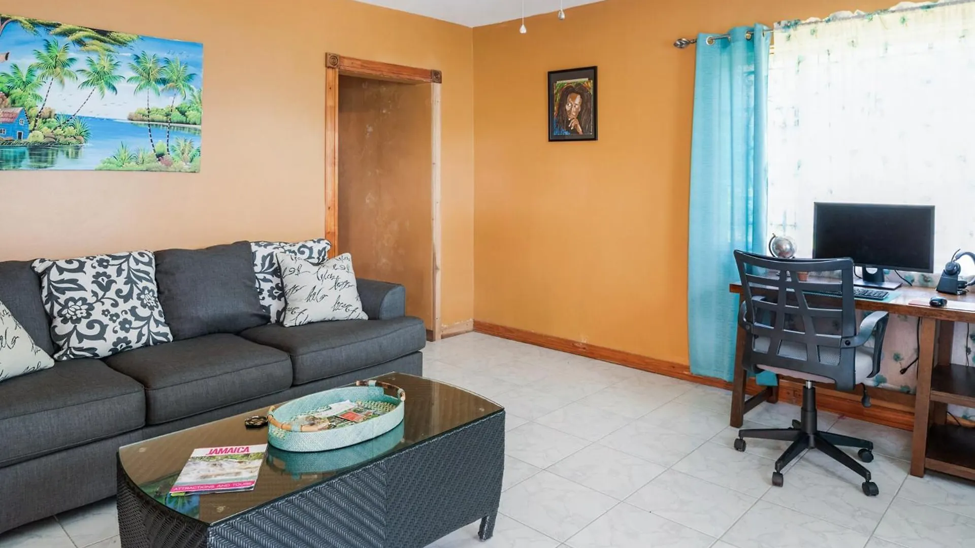 Villa Yanceylargo-6Br Two-Story Estate With Mountain Views à Montego Bay
